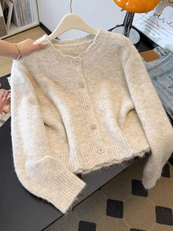 Gray Short Knitted Sweater Coat Women's Fashion Spring 2026 New plus Size Small Figure Open Cardigan Style Casual Commute