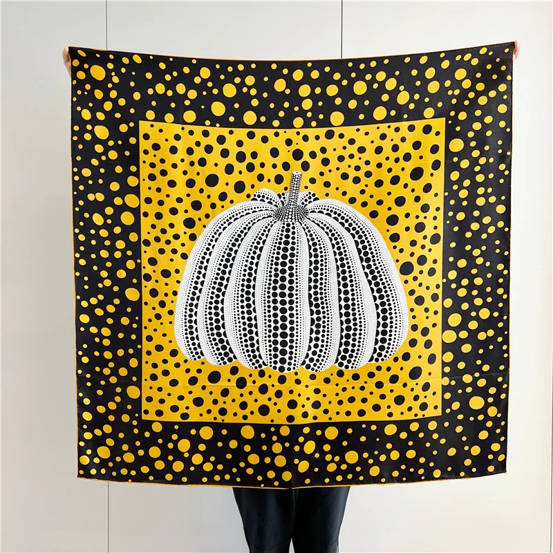 Spot-Kürbis-Druck, 110 x 110 cm, orangefarbener Maulbeerseidenschal, gerollter Saum, Schals, Accessoires, Foulards, Vintage-Bandanas mit