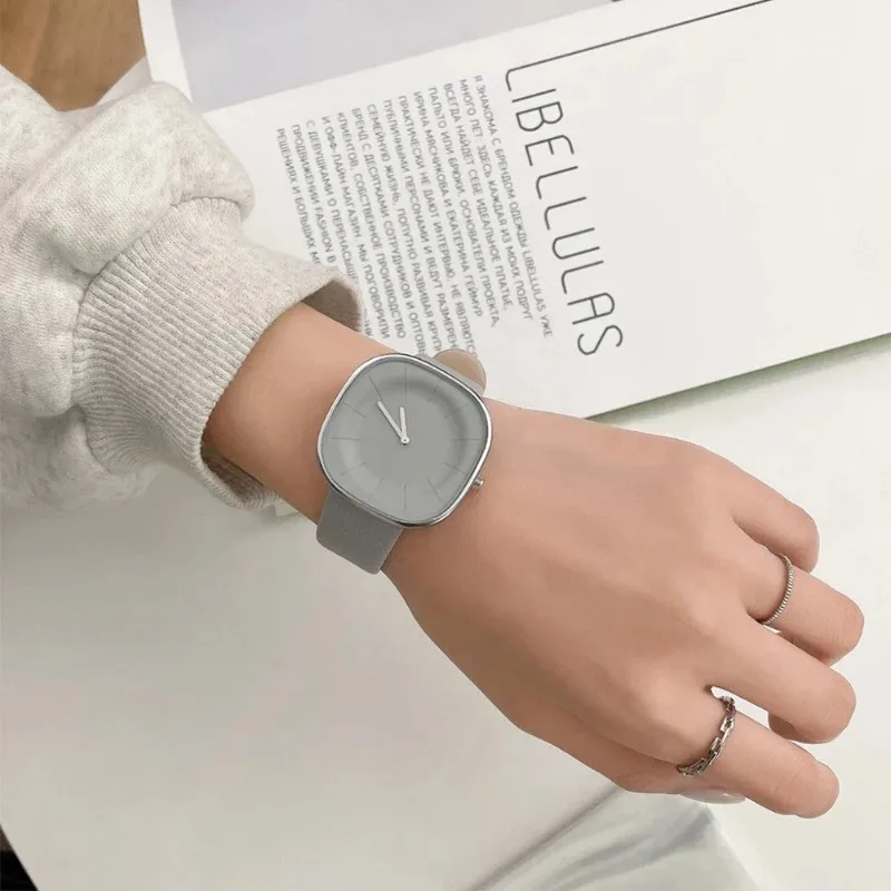 Mode Luxe Minimalisme Vierkante Wijzerplaat Polshorloges Voor Vrouwen Veelzijdige Niche Design Lederen Band Quartz Horloge High-End Klok