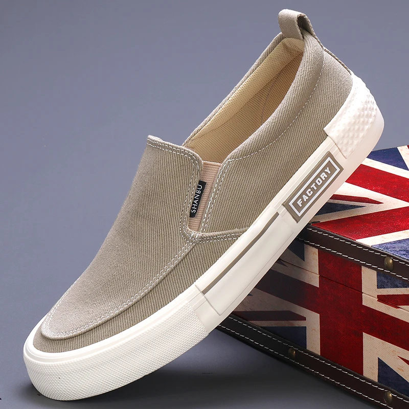 New style slip-on loafers for men, breathable canvas shoes, flat low-top casual shoes, autumn soft-soled vulcanized shoes