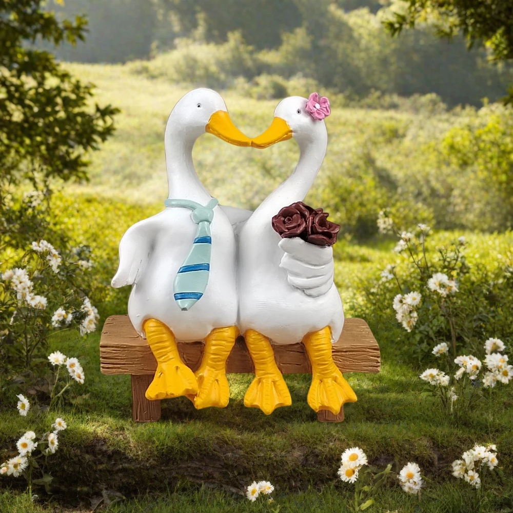 Duck Ornament for Home and Bedroom, Outdoor Courtyard, Garden Decoration, Resin Crafts, Creative Wedding Gift, Couple