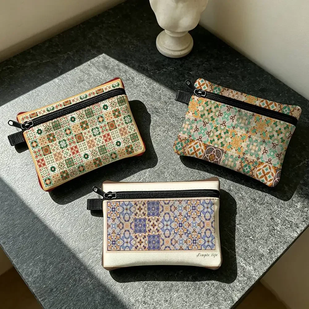 Vintage Art Ethnic Style Retro Fashion Mini Hanging Oxford Cloth Coin Bag Durable Zipper Key Card Pouch With Carabiner