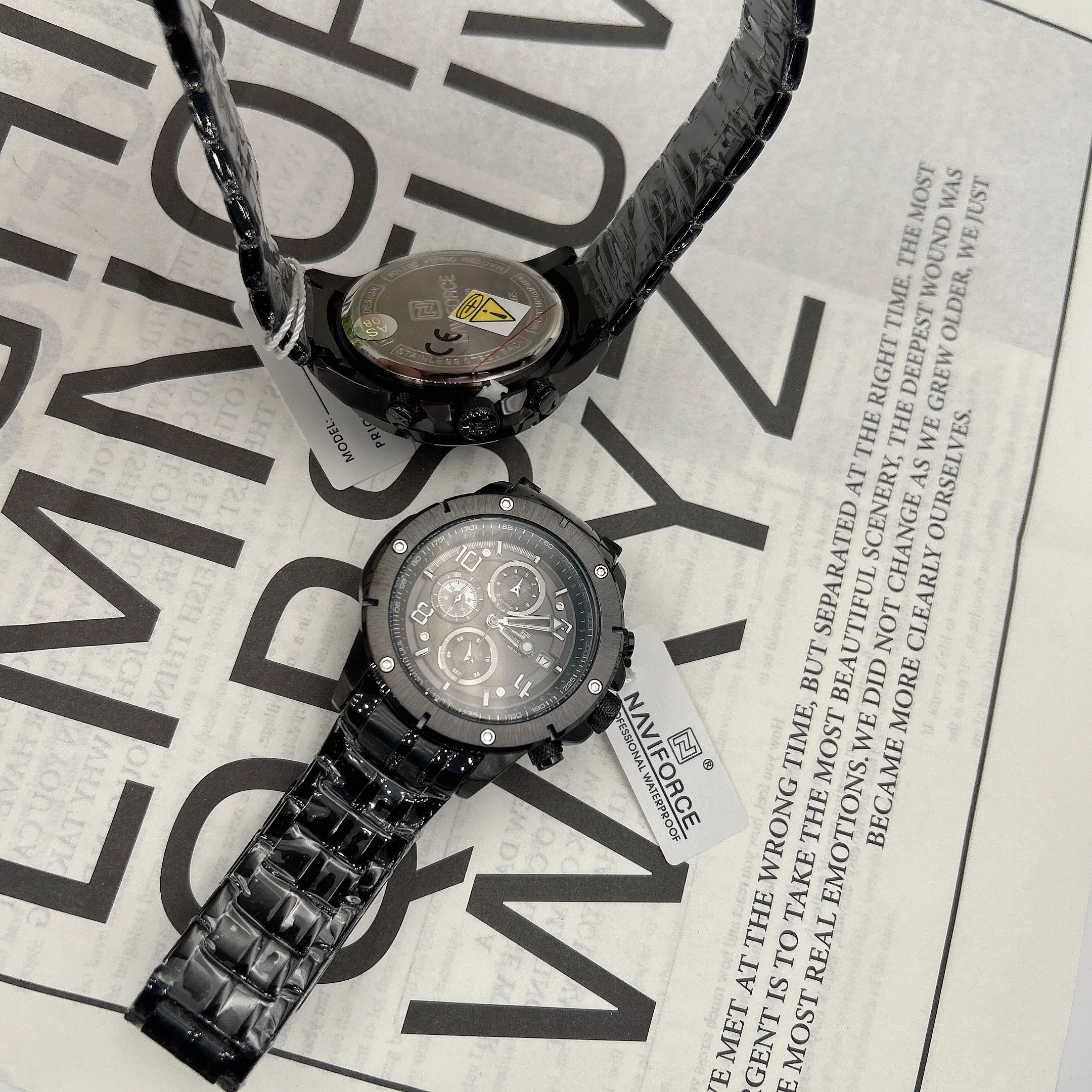 

Men's retro fashion watch, stainless steel strap, ideal gift for men's outdoor leisure sports