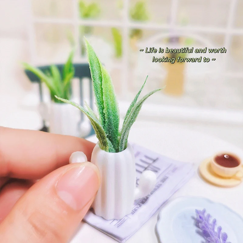 1Pc Casa delle bambole in miniatura Pianta verde in vaso Vasi di cactus Modello di casa delle bambole Micro Paesaggio Casa delle bambole Decorazione del giardino Accessori giocattolo