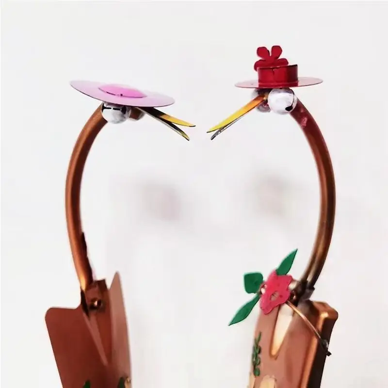 A20I Cute Fairy Garden Decor, Cute Duck Garden Statues, Cute Duck Shovel Spade Art Craft Decoration B