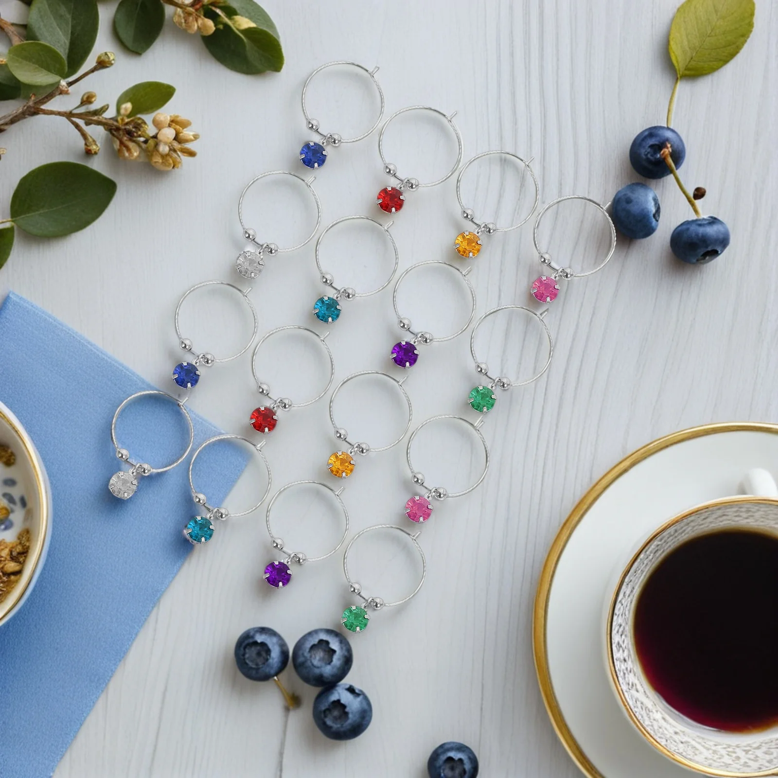 

16pcs Glass Hanging Steel Charms Colorful Cup Identifiers Party Wedding Anniversary Birthday Banquet Elegant