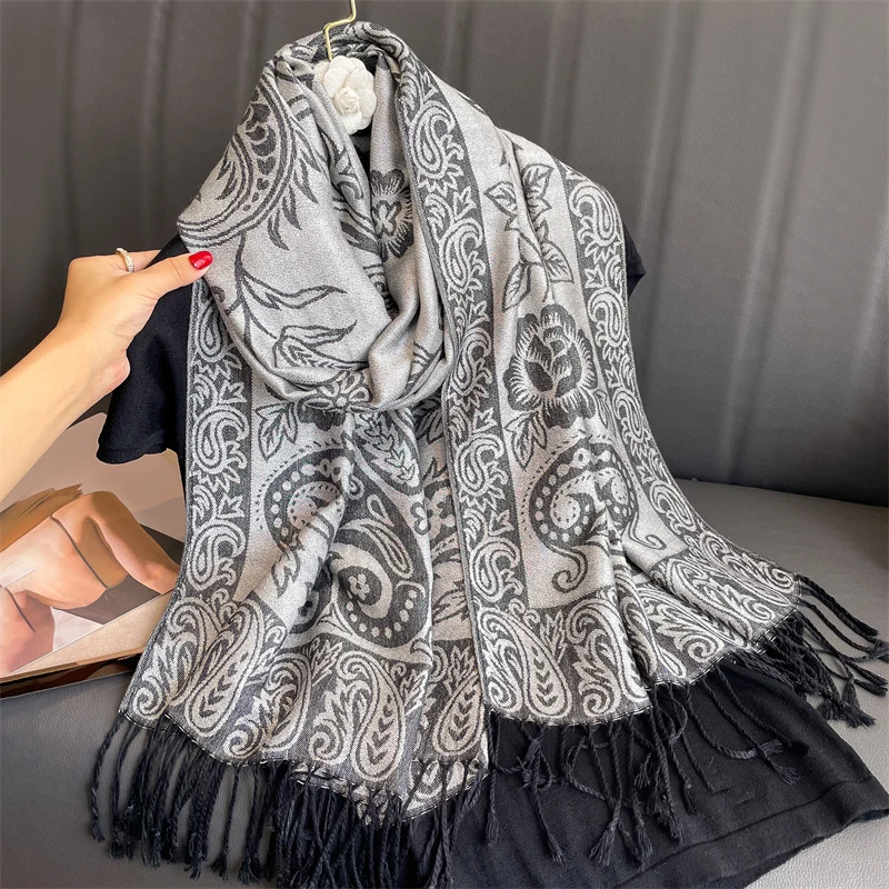 Women's EthnicStyle Floral PatternScarf With Jacquard Cashmere Tassel Classic Shawl For Warmth AndNeck protection