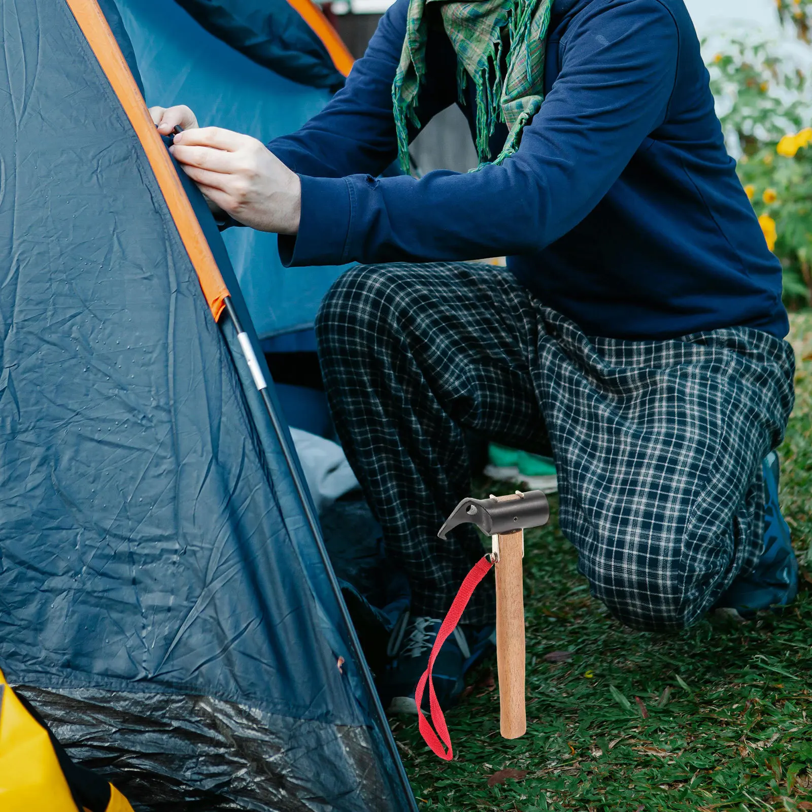 

Lightweight Wooden Handle Outdoor Camping Hammer Tent Stake Mallet Precise Impact Tent Peg Hammer Convenient Camping Mallet