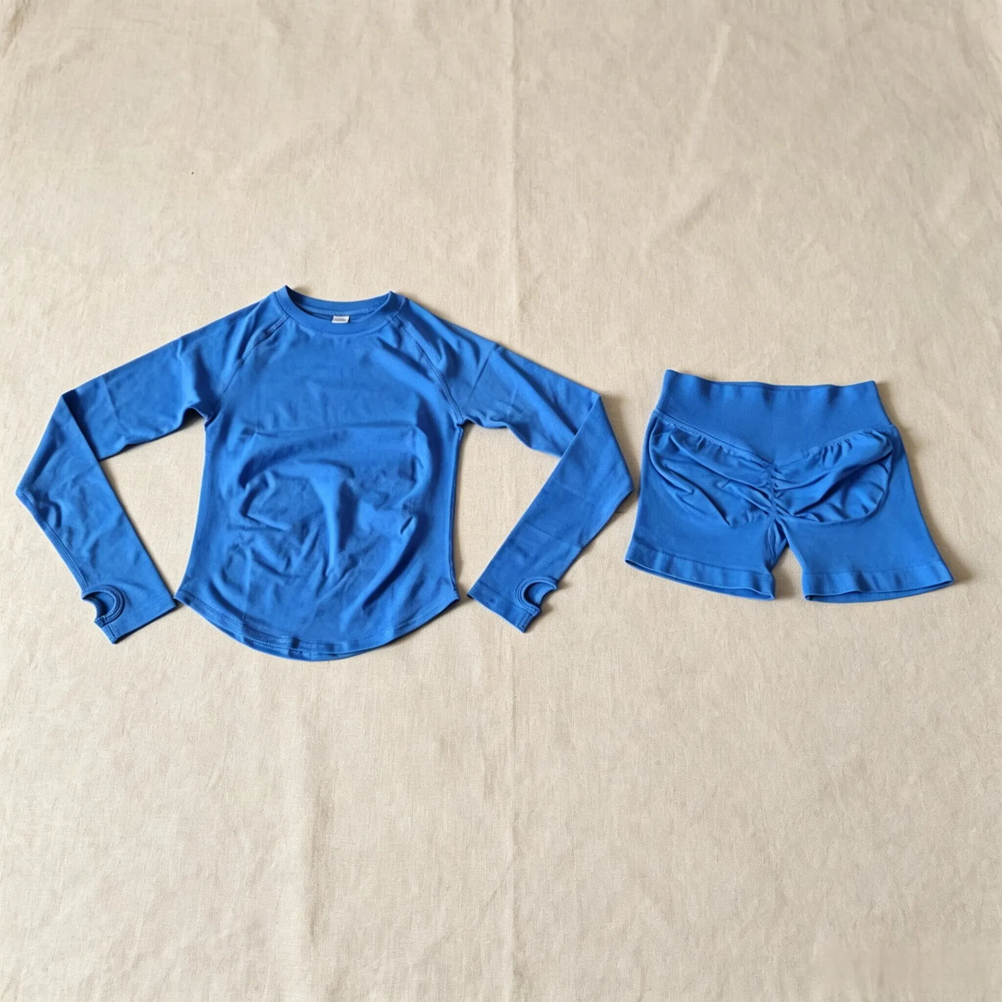Dneyf 1D-3Y-2F Damen Langarm-Yoga-Set, 2-teilig, Workout-Top mit Daumenloch, Scrunch-Butt-Shorts, schnelltrocknender Fitness-Trainingsanzug – Detail 11