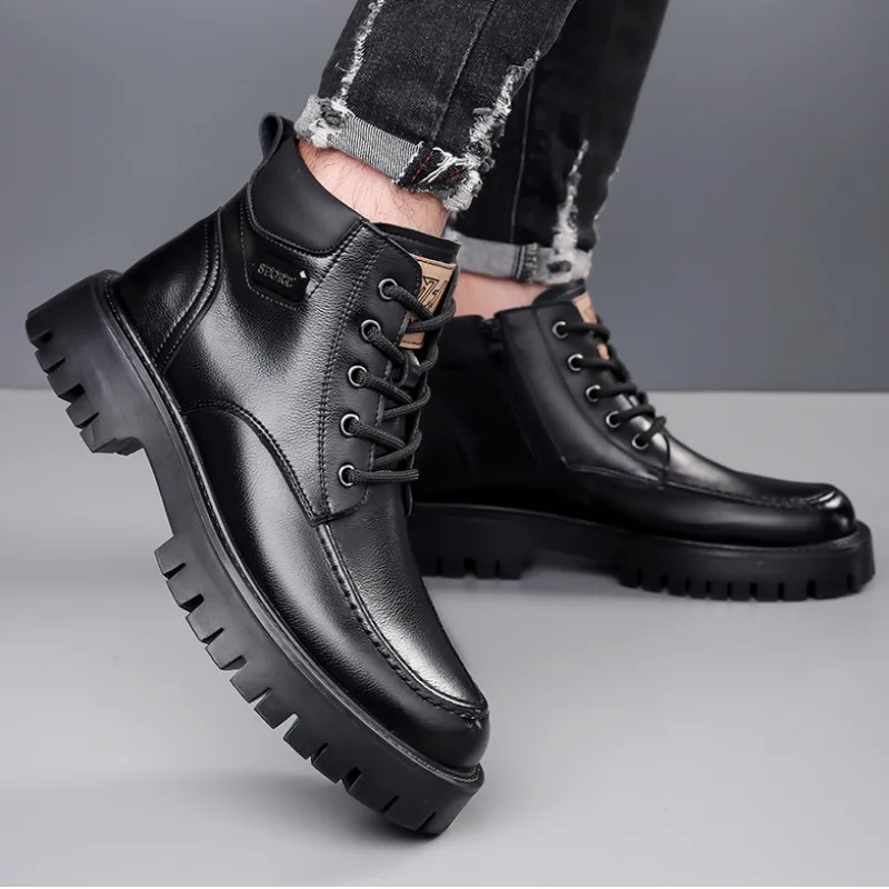 Stivali da uomo con plateau in velluto in pelle retrò Moda Stivali da neve da uomo caldi invernali con suola morbida Designer Scarpe da lavoro in cotone nero Uomo