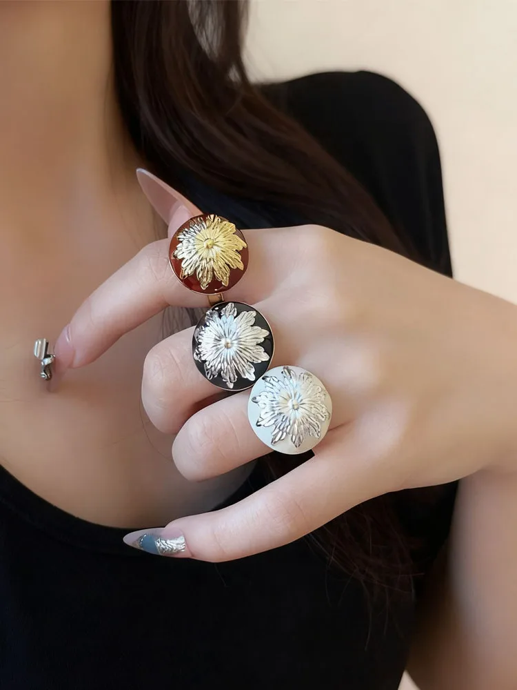 

Ретро-кольцо с рельефной эмалью для женщин, уникальное кольцо на указательный палец в форме глобуса, модные ювелирные аксессуары