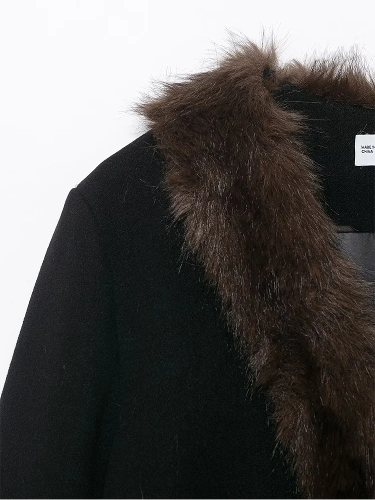 European-style new women's fashionable and versatile elegant fur-trimmed coat with a fitted waist and fur collar.
