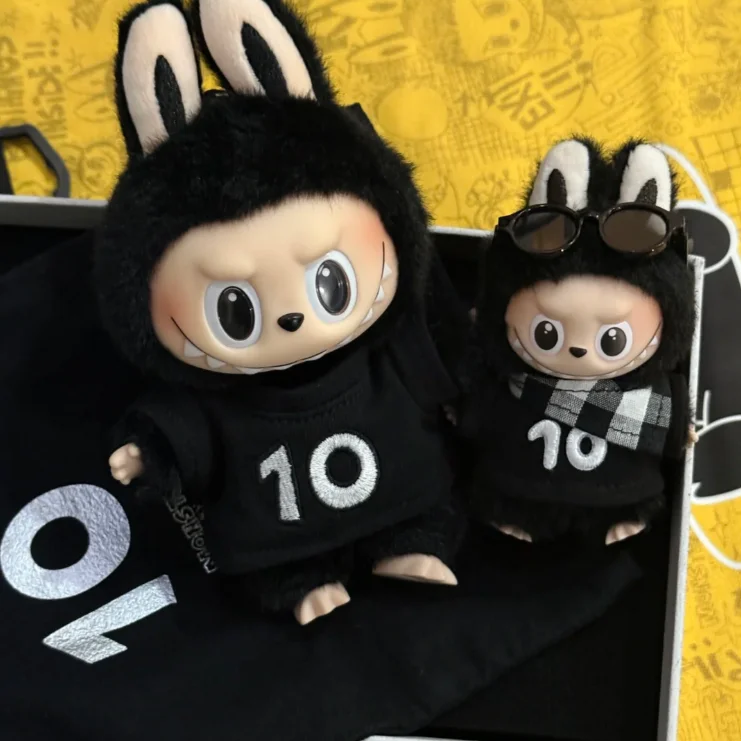 

POP MART THE MONSTERS 10th Anniversary Exhibition Limited LABUBU Vinyl Plush Detailed Figure Precise Birthday Festival Presents