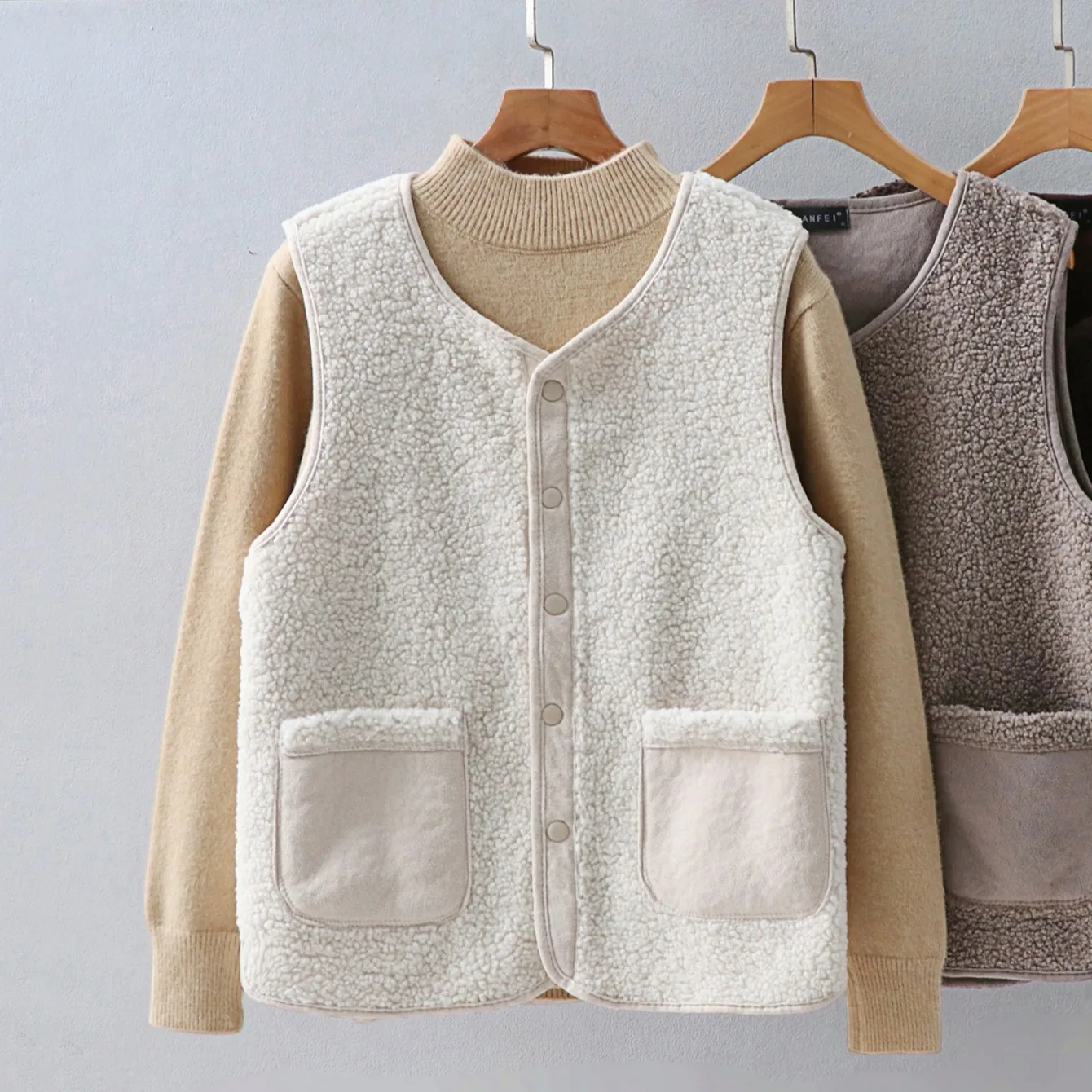 Automne hiver nouvelle grande taille fourrure d'agneau lâche léger chaud Svel gilet Faionable polyvalent mince fibre de polyester ort...