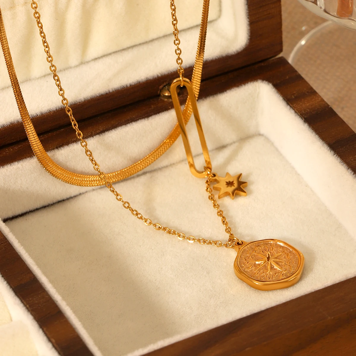 

Fashion Stainless Steel Multi Layer Round Women Necklace Star Pattern Clavicle Chain Pendant Daily Jewelry Birthday Gifts