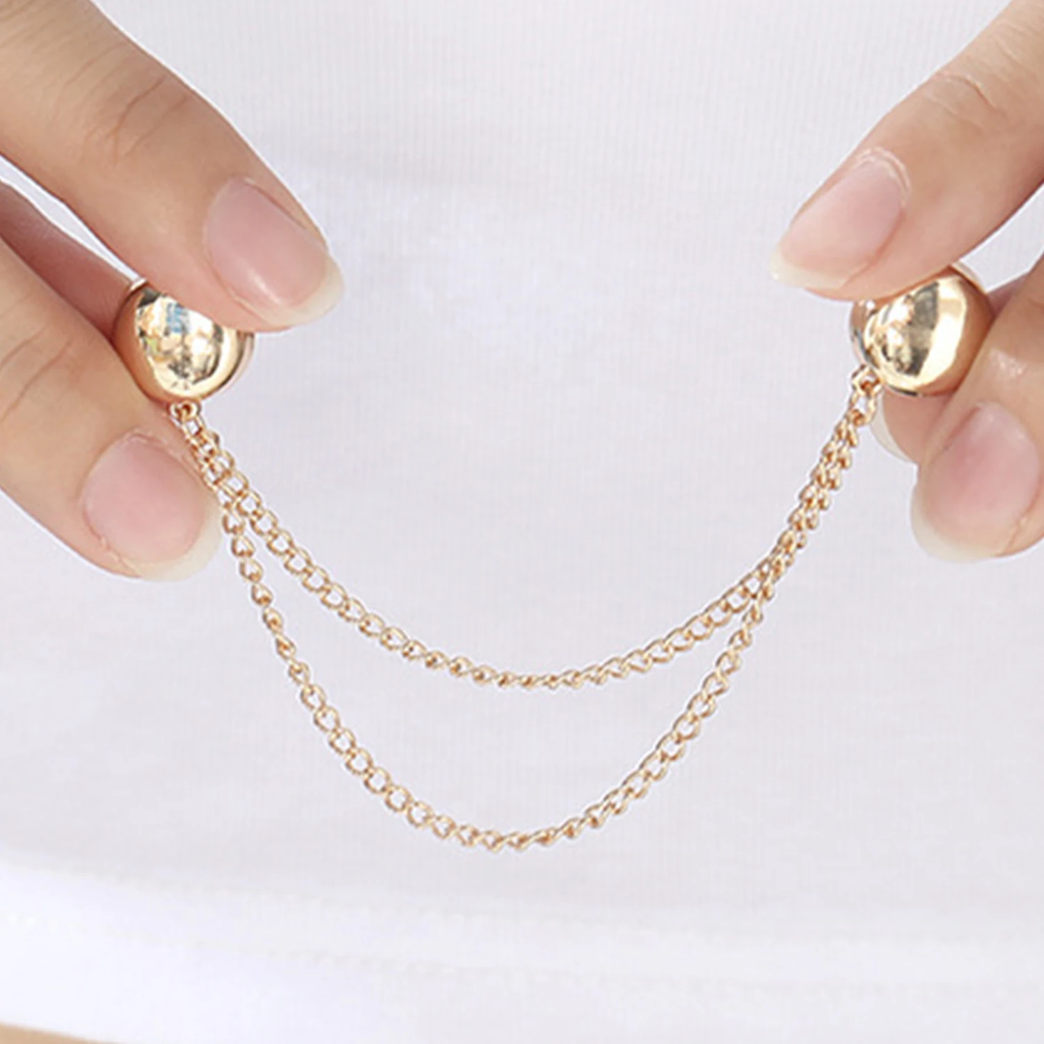 1 Pc  Magnetic Clothing Clip Clothes Clips With Chain Pants Leg Fixed Pinless Women's Brooches Removable Clothing Accessories image 6