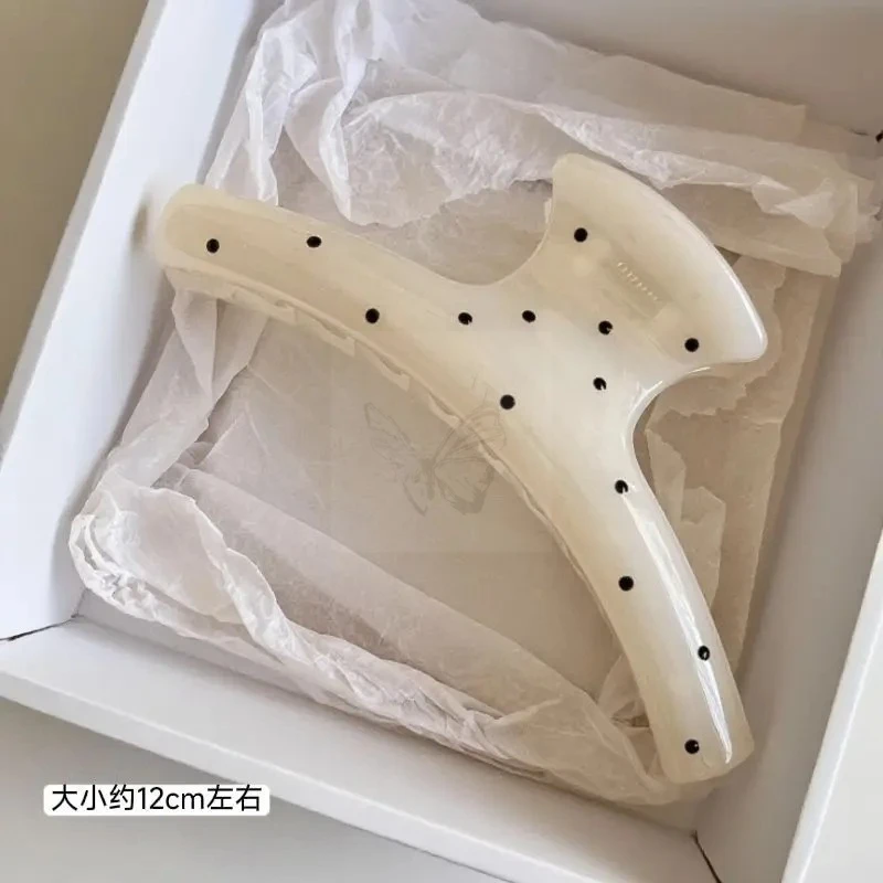 Korean Large Size Acrylic Dragon Bone Shark Hair Clip - Close Detail