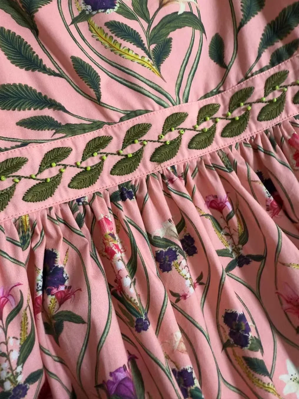 Robe longue en coton rose pour femmes, imprimé floral, broderie de perles lourdes, col carré, manches bouffantes, taille haute, Robe de vacances, nouvelle collection 2025