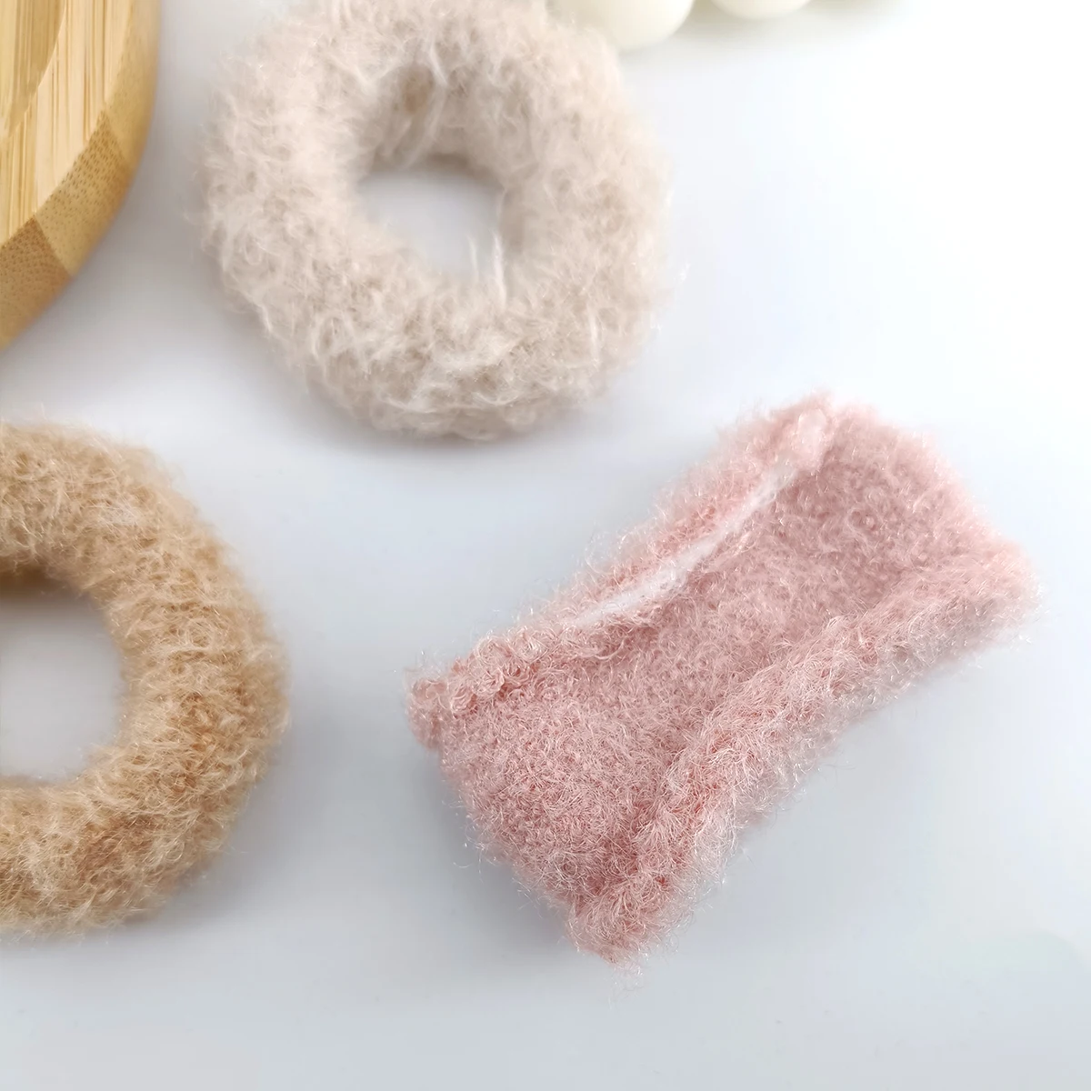 4pcs Colorful Hair Band For Women Girls Ponytail Holder Hair Tie Plush Scrunchie Rubber Band Fashion Hair Accessories