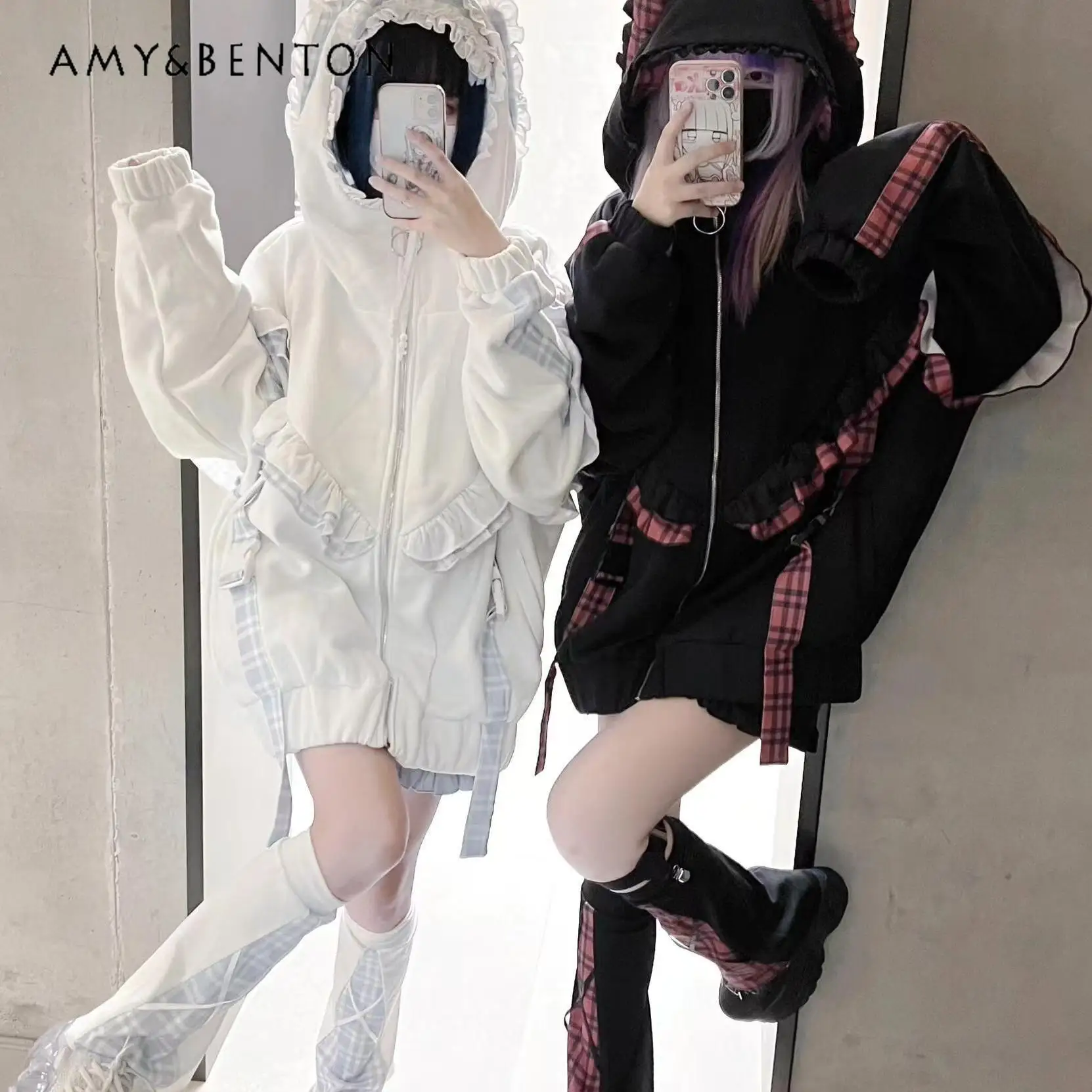 

Autumn Winter New Japanese Style Anime White Plaid Jacket Subculture Y2K Cute Loose Velvet Warm Black Hooded Jacket