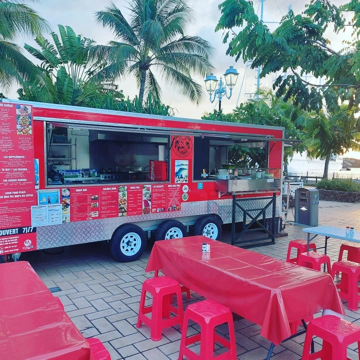 Large mobile kitchen fast food truck trailer Shawarma food truck with full kitchen wheels, container 18 feet