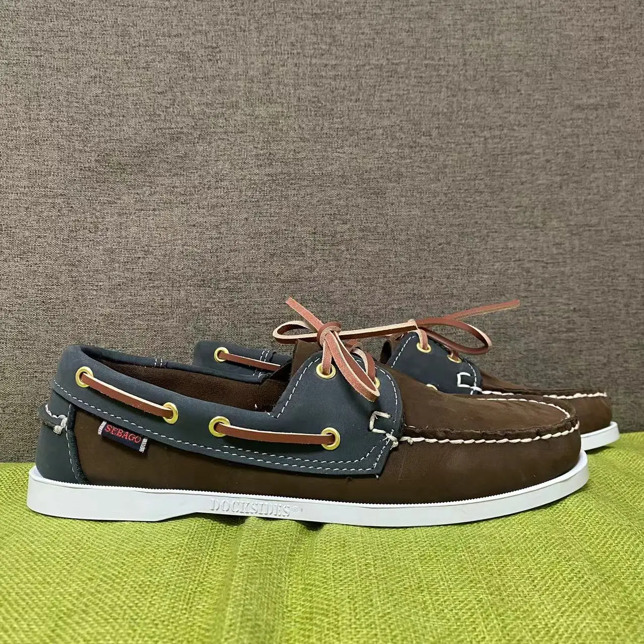 Мужские туфли из натуральной кожи для вождения