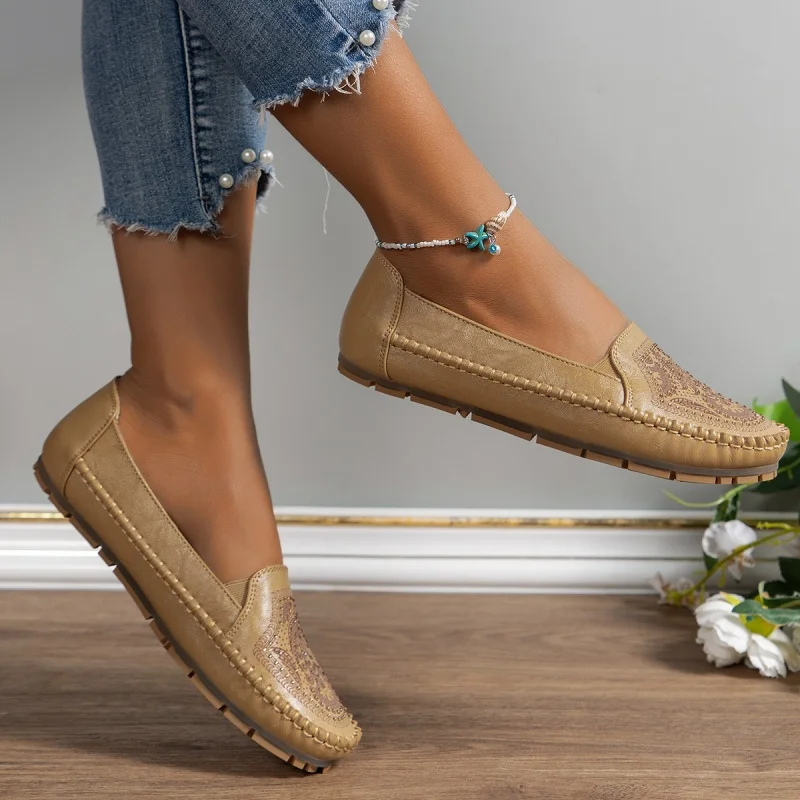 مخيط يدويا أحذية مسطحة 2025 ربيع جديد الأخفاف غير رسمية أحذية قيادة النساء الاتجاه العلامة التجارية أحذية بدون كعب أنيقة النساء