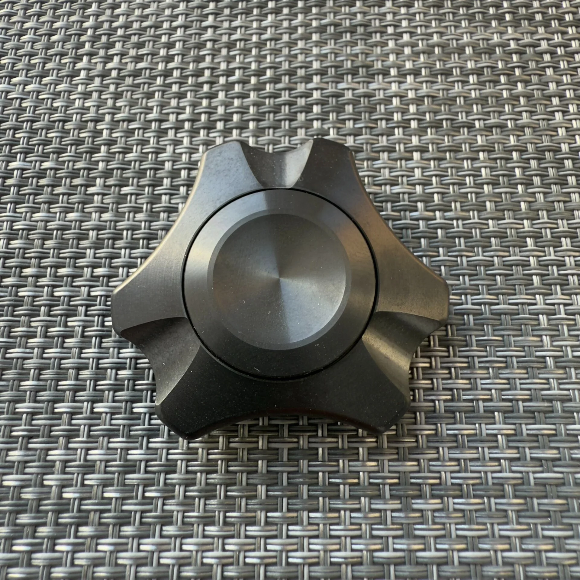 Zirconium alloy two-way foil gyroscope USED EDC, decompression toy