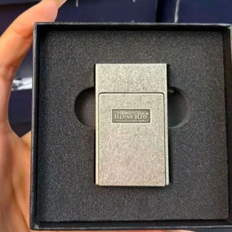 

Retro Elegant Outdoor Windproof Grinding Wheel Lighter Old-fashioned Groove Open Flame Lighter Tool Cigarette Accessories