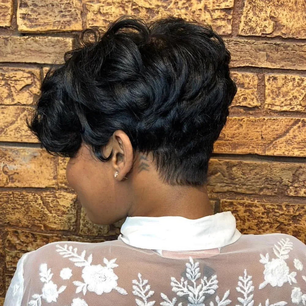 Peruka Pixie Cut z Włosów Naturalnych, Cała Wykonana Maszynowo, Kręcone Włosy typu Egg Curl, Peruka Pixie Cut z Włosów Naturalnych z Grzywką, Kręcone Peruki z Włosów Naturalnych dla Czarnoskórych Kobiet