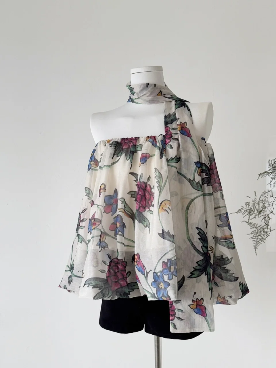 

Элегантная шифоновая блузка с принтом виноградных гроздей, свободного кроя, с эффектом стройности, с цветочным узором, повседневная, летняя, модная, больших размеров