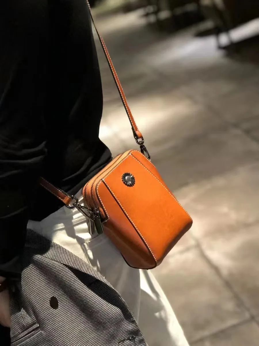 Bolsa pequena de couro de cera para mulheres, leve tiracolo, bolsa leve, bolsa de couro para celular, elegante e casual