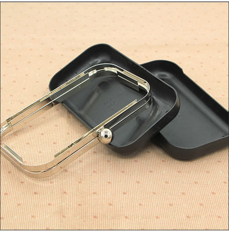 1 Set 18X10 CM DIY Handbag Obag Accessories Silver Gold  Plastic Black Shell China Factory Supply Metal Box Clutch Purse Frame