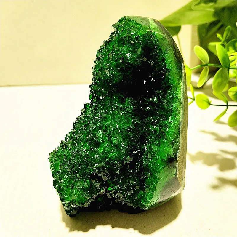 Natural stone Green Geode Quartz Crystal Cluster Home Room decoration display pierre naturelle Healing