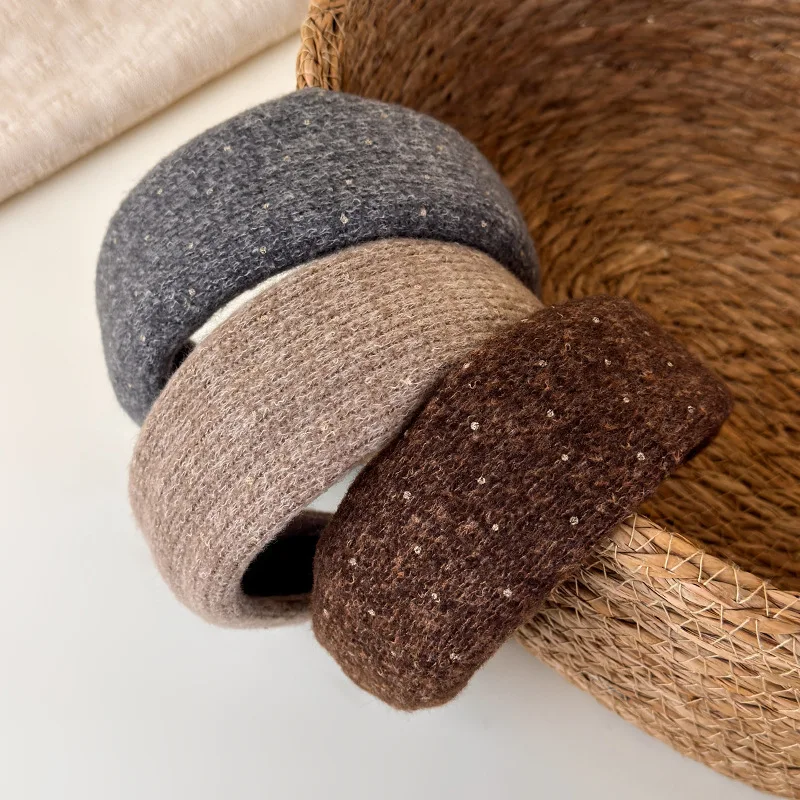Soft Thick Knit Headband with Shimmer Thread Cute Knot Design Gentle Versatile Winter Hair Accessory No Pressure Slim Face Look
