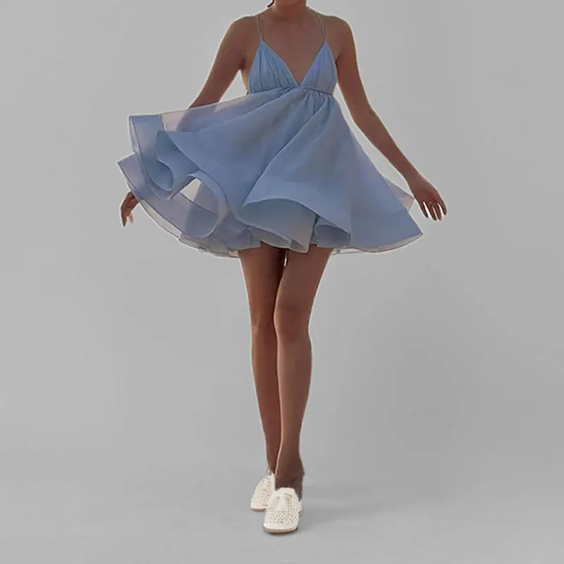 

2025 spring new cross-border European and American women's sexy suspender with design sense V-neck backless pleated fluffy dress