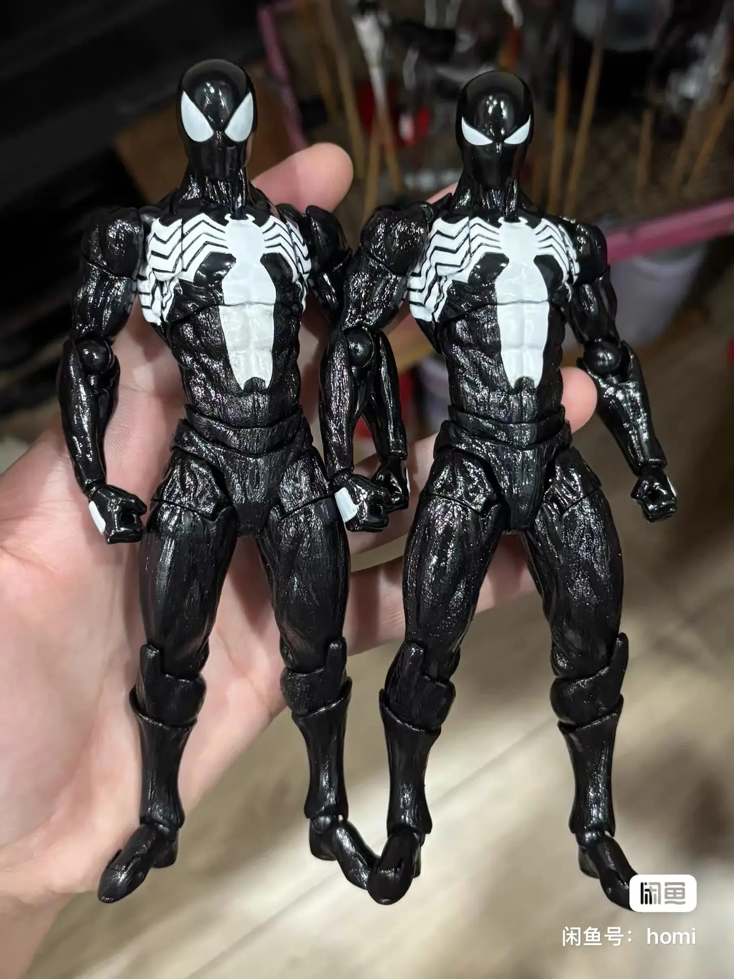 

16cm Venom Suit Spider-Man Mess Toys Black Action Figure Collectible Desktop Ornament Gift For Boy Symbiotic Joint Action Figure