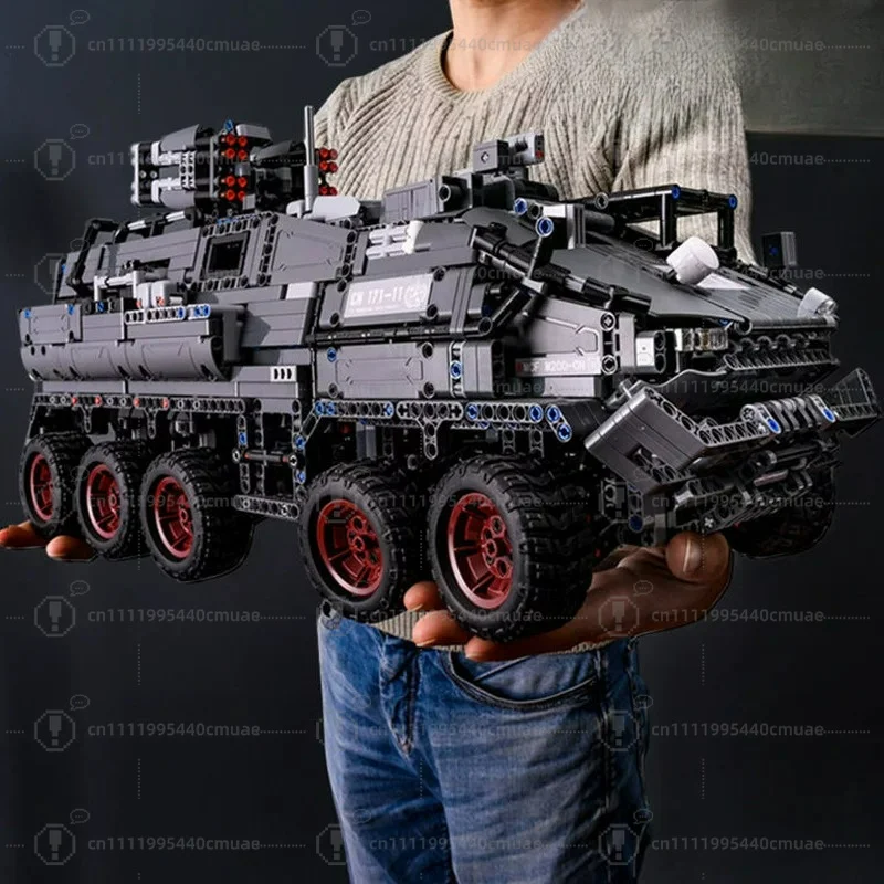 Carrier assembled building block, black model, difficult and huge type