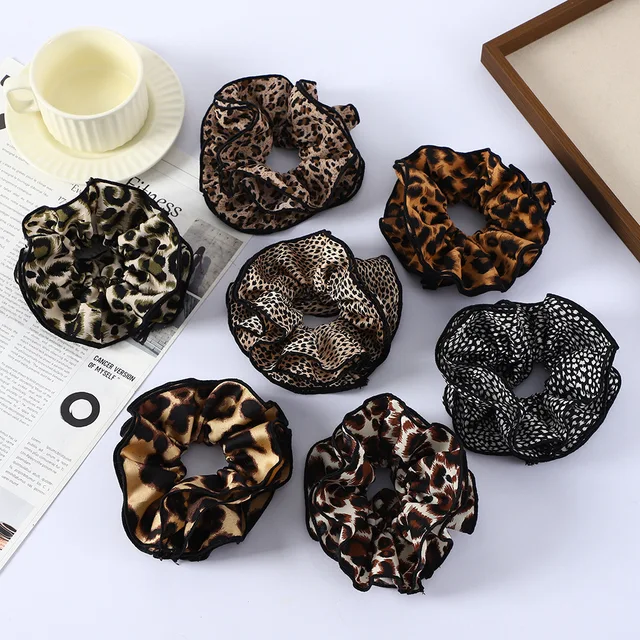 Leopard Print Hair Scrunchies Ponytail Holder Elastic Hair Bands Wrist Line Fabric Scrunchy Hair Ties for Show Sleepover Party