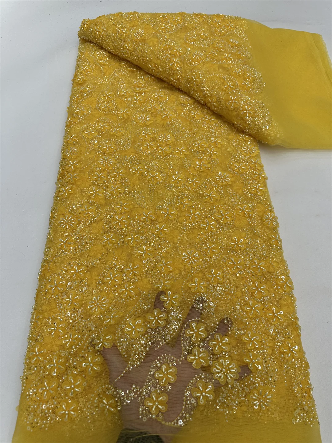 Fashion African Tulle Lace Fabric 2025 High Quality French Luxury Lace Nigerian Sequins Net Lace Fabric For Bridal Wedding Dress