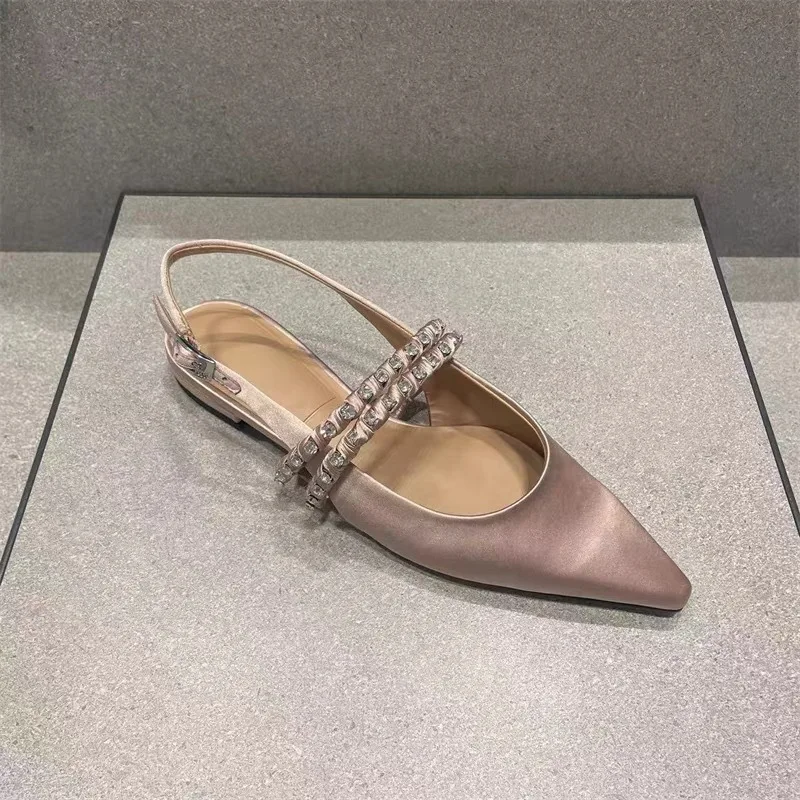

2026 New Womens Shoes Exquisite Rhinestones Flat Sandals for Woman Elegant French Casual Shoes Designer Shoes Sandalias De Mujer