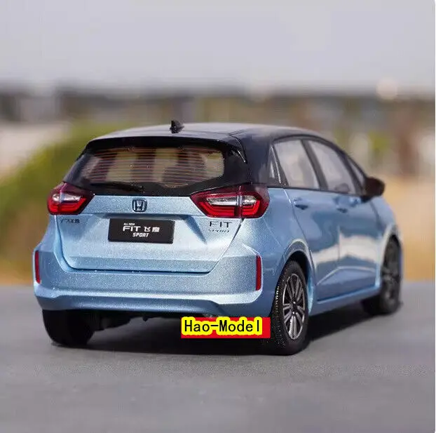 1:18สำหรับ GAC Honda Fit รุ่น2020รถ Diecast โลหะของเล่นเด็กเด็กชาย kado ulang tahun งานอดิเรกของสะสมเครื่องประดับสีฟ้า/ขาว