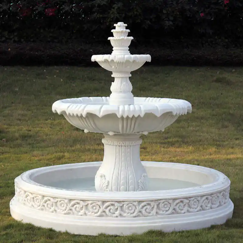 European style fountain, outdoor courtyard garden, fish pond, fountain pool