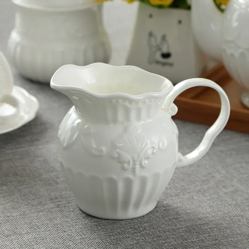 European Palace Embossed Leaf Pattern White Ceramic Coffee Teapot Restaurant Household Bone China Coffee Pot Cup Toffee Jar