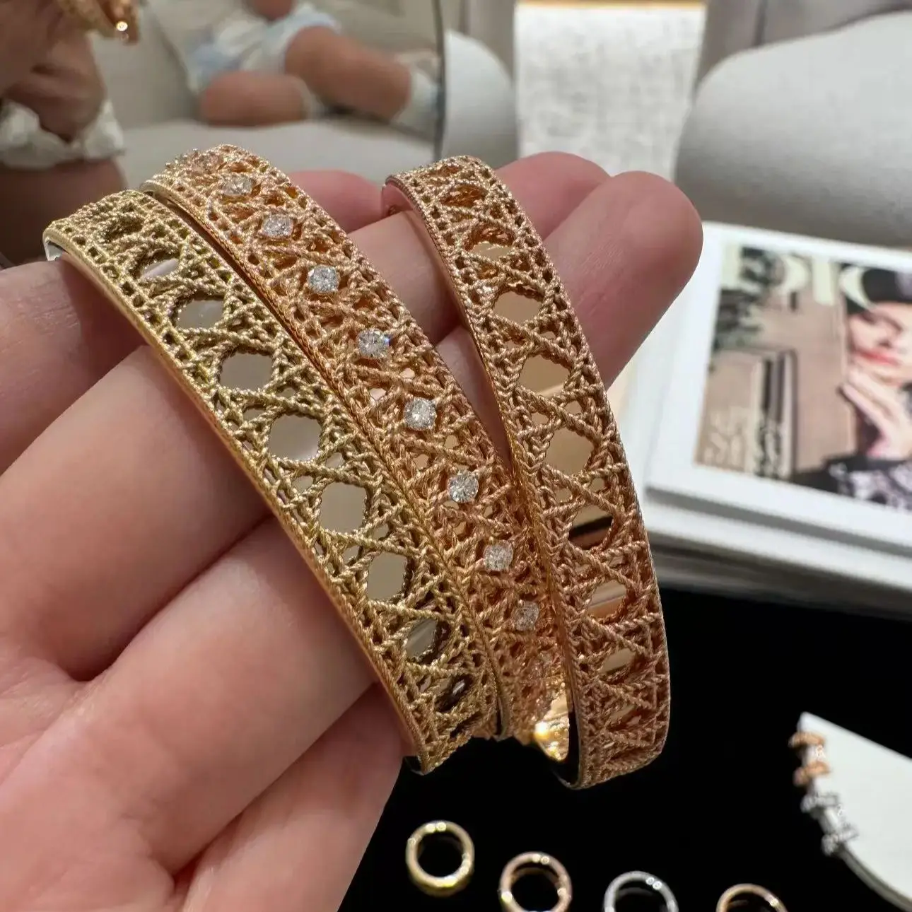 

Новый роскошный дизайнерский браслет из чистого серебра S925, браслет с крестообразным узором, женский трендовый ювелирный аксессуар для вечеринок, горячая распродажа