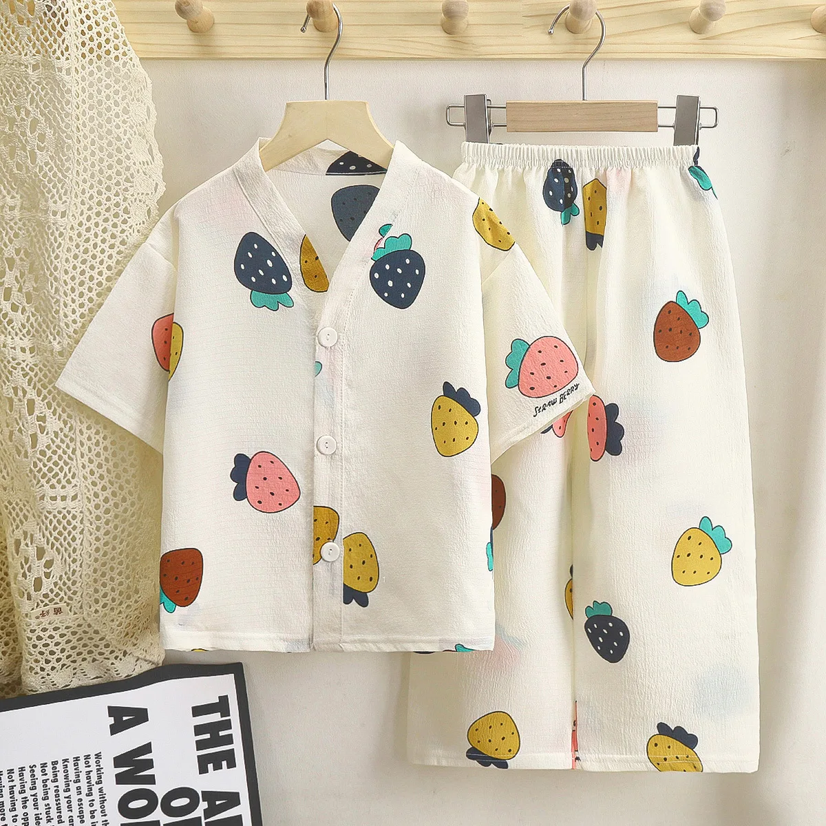 New 2024 Summer Kids Thin Pajamas Boys Girls Cartoon V-neck Short Sleeve Shirt Top + Pants Casual Clothes Sets Baby Loungewear