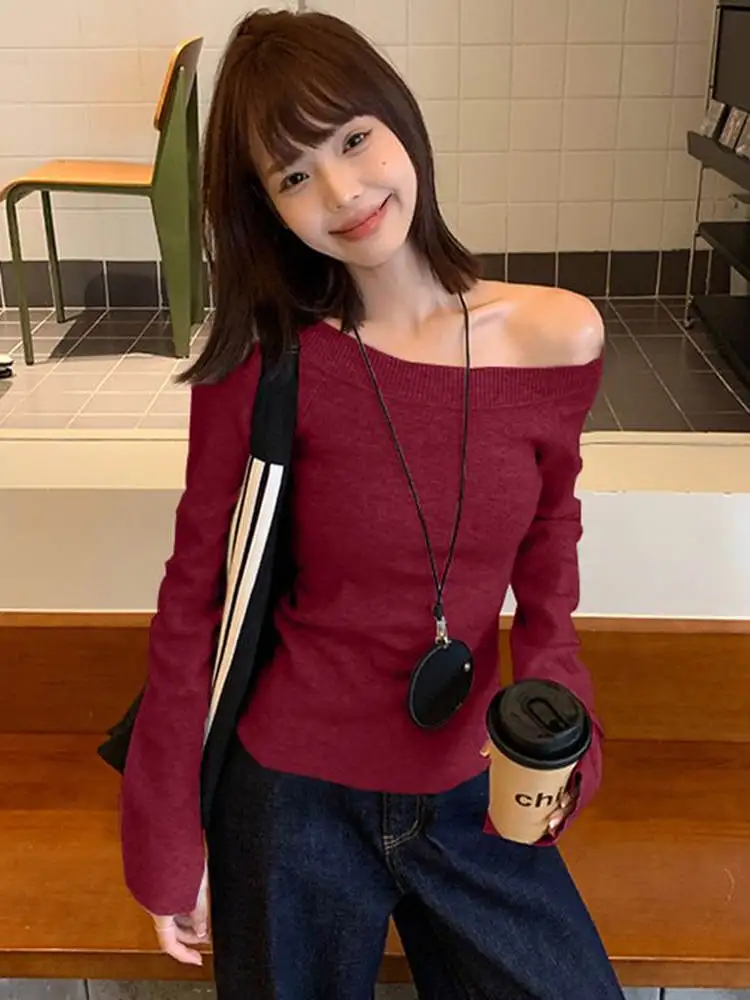 

Красный вязаный топ на одно плечо с длинным рукавом для женщин, осенне-зимняя новинка, базовая модель с открытыми ключицами, для повседневной носки