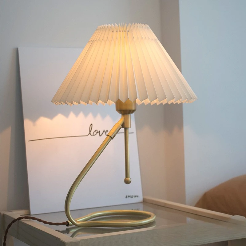 American Retro Nostalgic Pleated Bedside Table Lamp Living Room Bedroom Bedside Study Medieval Creative Dual-purpose Wall Lights