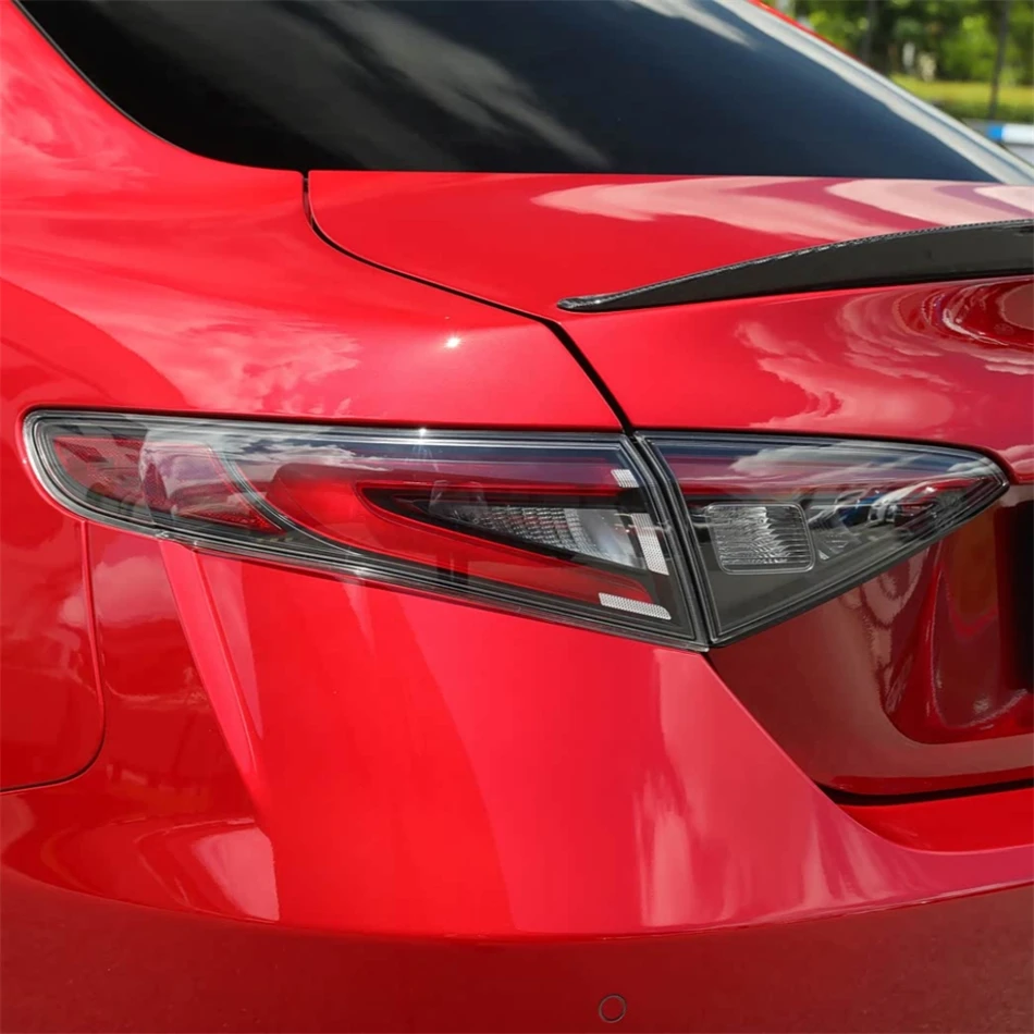 For Alfa Romeo Giulia 2023 2024 2025 2026 Car Internal Spare Parts Replacement Car Lights Shell Rear Fog Lights Taillight Shell