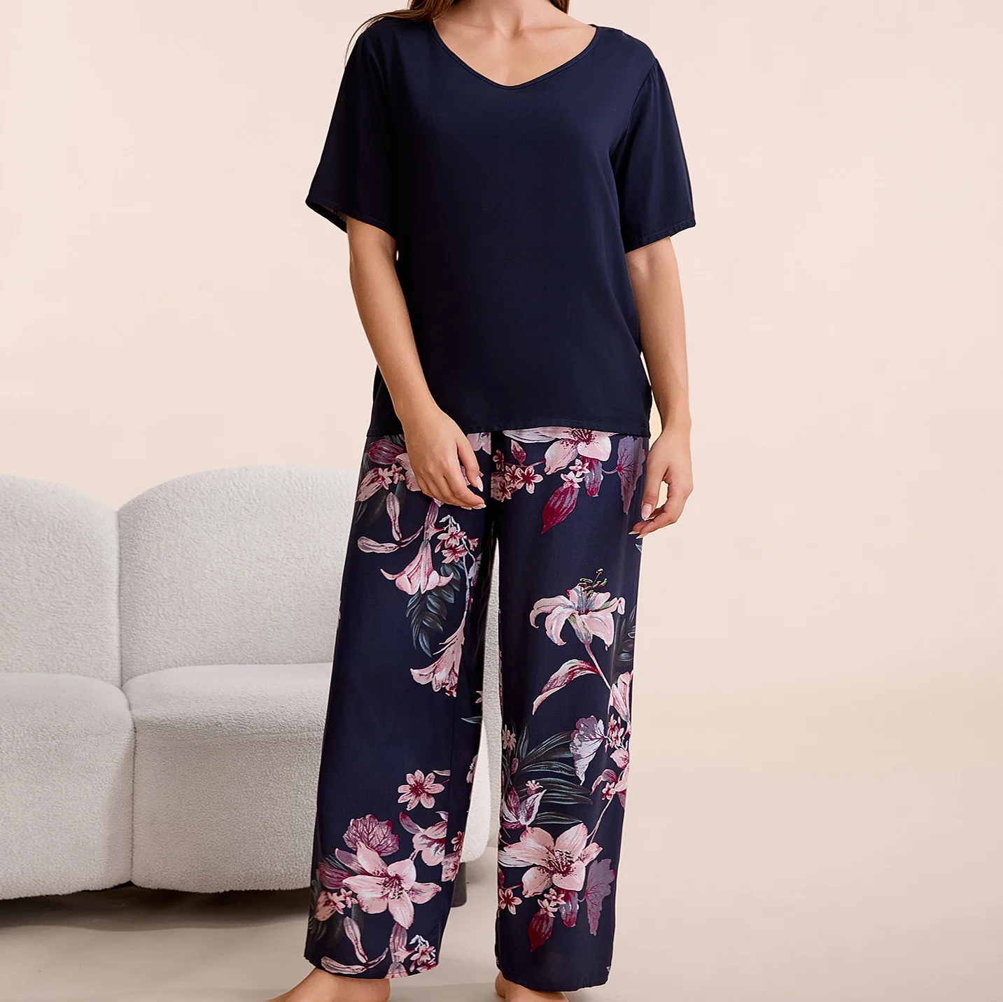 

Plus Size S-6XL Women Pajamas Set NEW 100% Viscose Lightweight Soft T-Shirt Elastic Waist Lounge Pants Floral Print Sleepwear